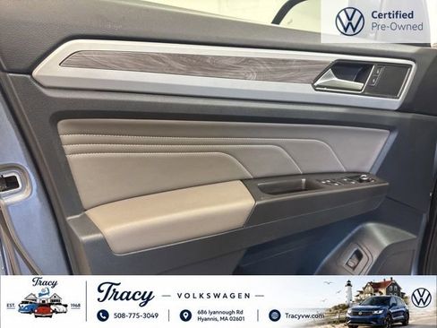 Certified 2023 Volkswagen Atlas Cross Sport SE w/ Panoramic Sunroof Package AWD/4WD image 21