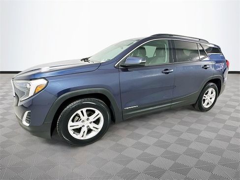 Used 2018 GMC Terrain SLE w/ Driver Convenience Package image 4