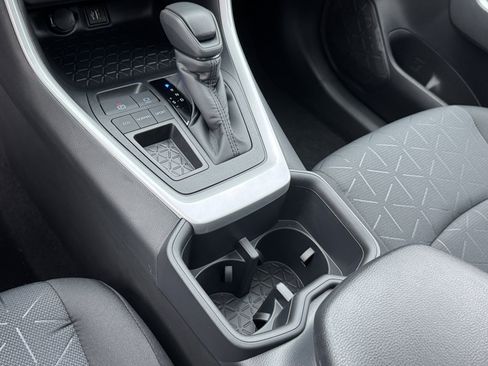 New 2025 Toyota RAV4 XLE image 19