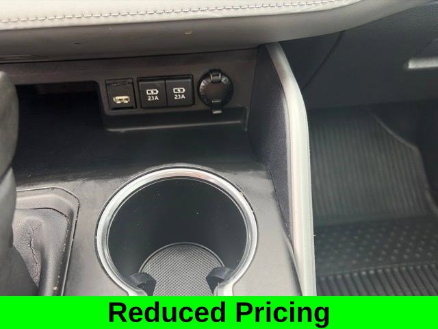 Used 2020 Toyota Highlander XLE AWD/4WD image 27