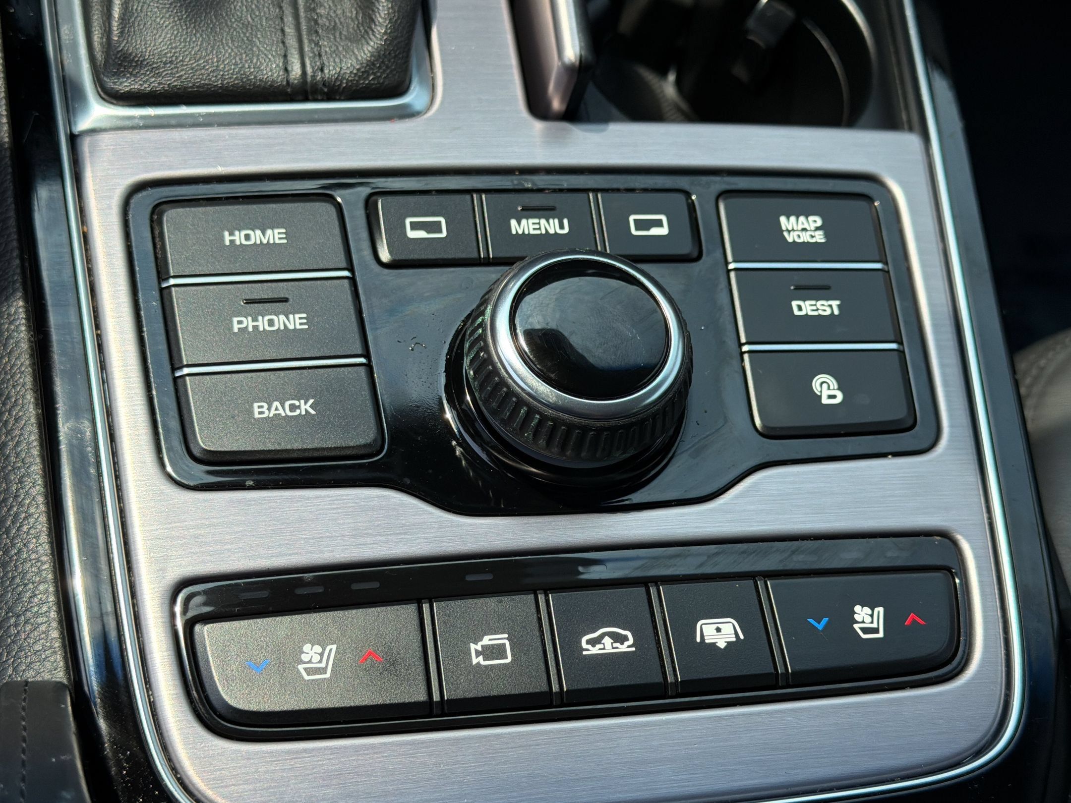 Used 2014 Hyundai Equus Ultimate RWD image 20