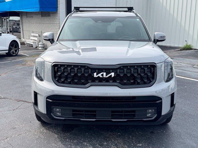 Used 2024 Kia Telluride SX Prestige X-Line AWD/4WD image 2
