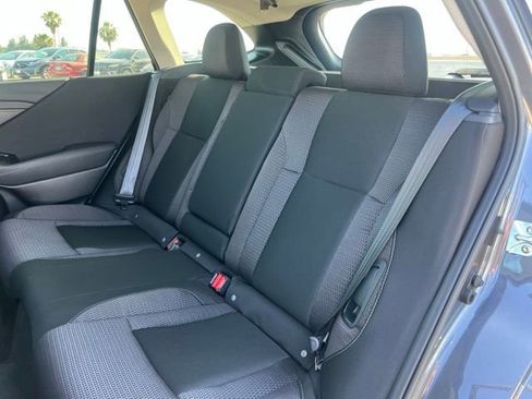 Used 2025 Subaru Outback Premium w/ Popular Package #1A AWD/4WD image 18
