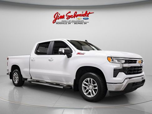 Used 2024 Chevrolet Silverado 1500 LT AWD/4WD image 1