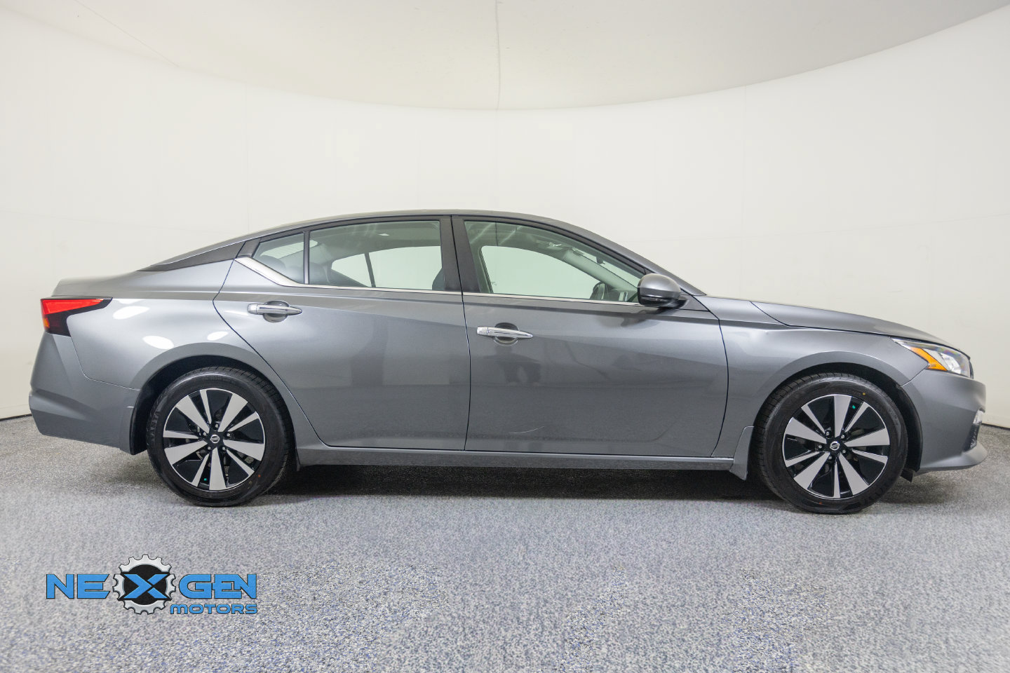 Used 2021 Nissan Altima 2.5 SV w/ SV Premium Package FWD image 38