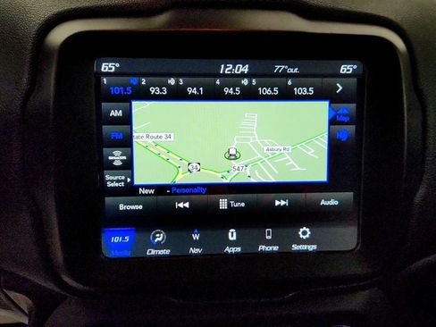 Used 2023 Jeep Renegade Altitude w/ Sun/Sound Group AWD/4WD image 17