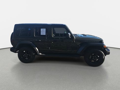 Used 2023 Jeep Wrangler Unlimited Sport image 4