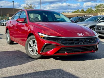 Certified 2026 Hyundai Elantra SE w/ Cargo Package