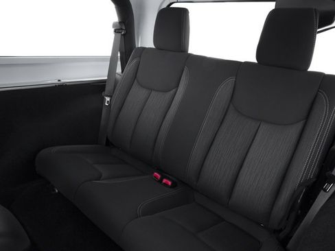 Used 2016 Jeep Wrangler Sahara w/ Connectivity Group AWD/4WD image 18