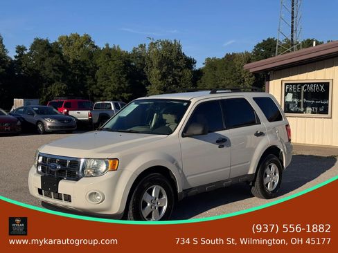 Used 2011 Ford Escape XLT FWD image 1