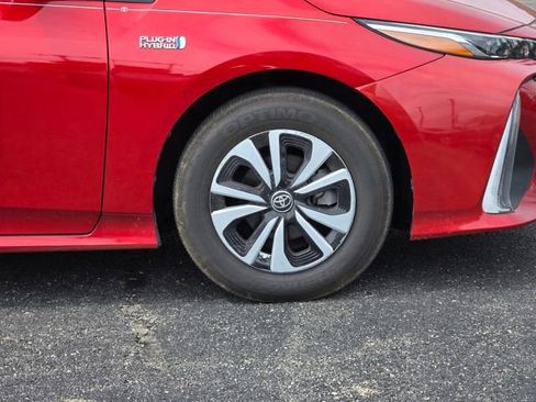 Used 2019 Toyota Prius Prime Premium image 9