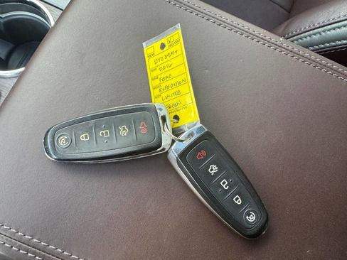 Used 2016 Ford Expedition EL Platinum image 40