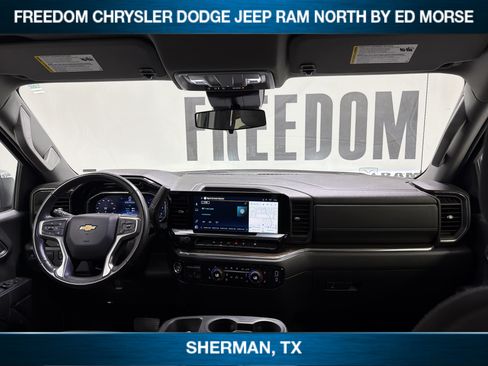 Used 2025 Chevrolet Silverado 1500 LT RWD image 11