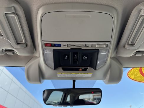 Used 2019 Subaru Forester Premium AWD/4WD image 23
