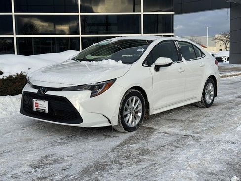 Used 2022 Toyota Corolla LE w/ LE Convenience Package image 7