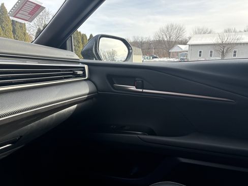 Used 2025 Toyota Camry SE image 23