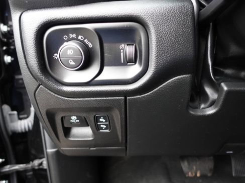 Used 2022 RAM 1500 Big Horn AWD/4WD image 56