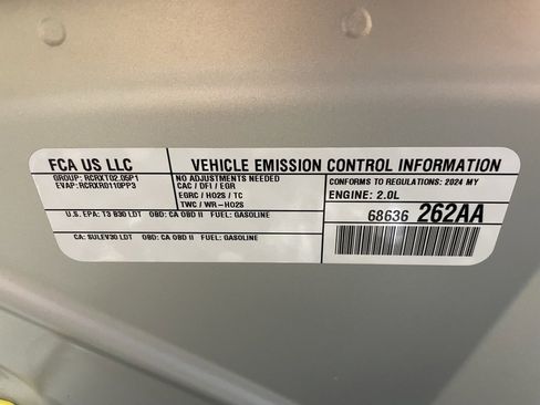 Used 2024 Jeep Compass Latitude image 38