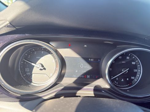 Used 2023 Buick Encore GX Select w/ Safety Package II image 4