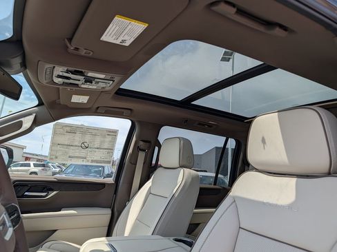 New 2026 GMC Yukon XL Denali w/ Sun & Power Step Package AWD/4WD image 6