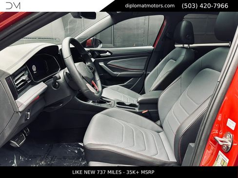 Used 2025 Volkswagen Jetta GLI Autobahn FWD image 18