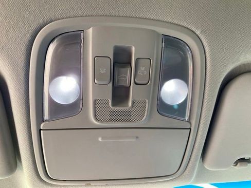 Used 2022 Kia Niro Touring Special Edition FWD image 20