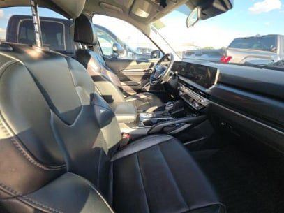 Used 2024 Kia Telluride S AWD/4WD image 11