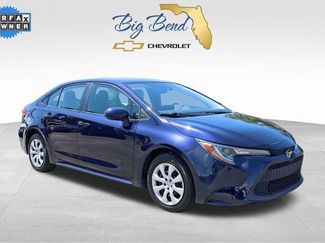 Used 2022 Toyota Corolla LE image 1