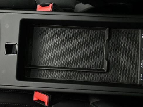 Used 2020 Porsche 911 Carrera S image 24