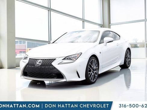Used 2016 Lexus RC 200t RWD image 18