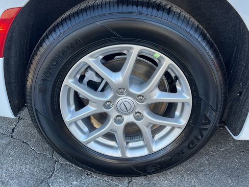 Used 2026 Chrysler Pacifica Select image 18