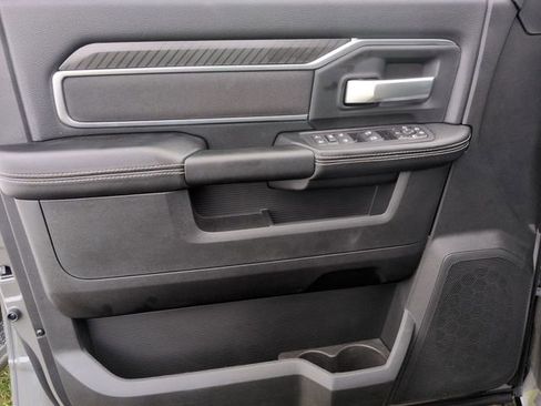 New 2026 RAM 2500 Big Horn AWD/4WD image 11