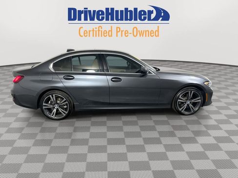 Used 2022 BMW 330i xDrive Sedan w/ Driving Assistance Package image 9