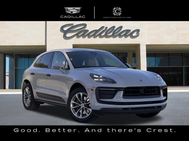 Used 2023 Porsche Macan AWD/4WD image 2