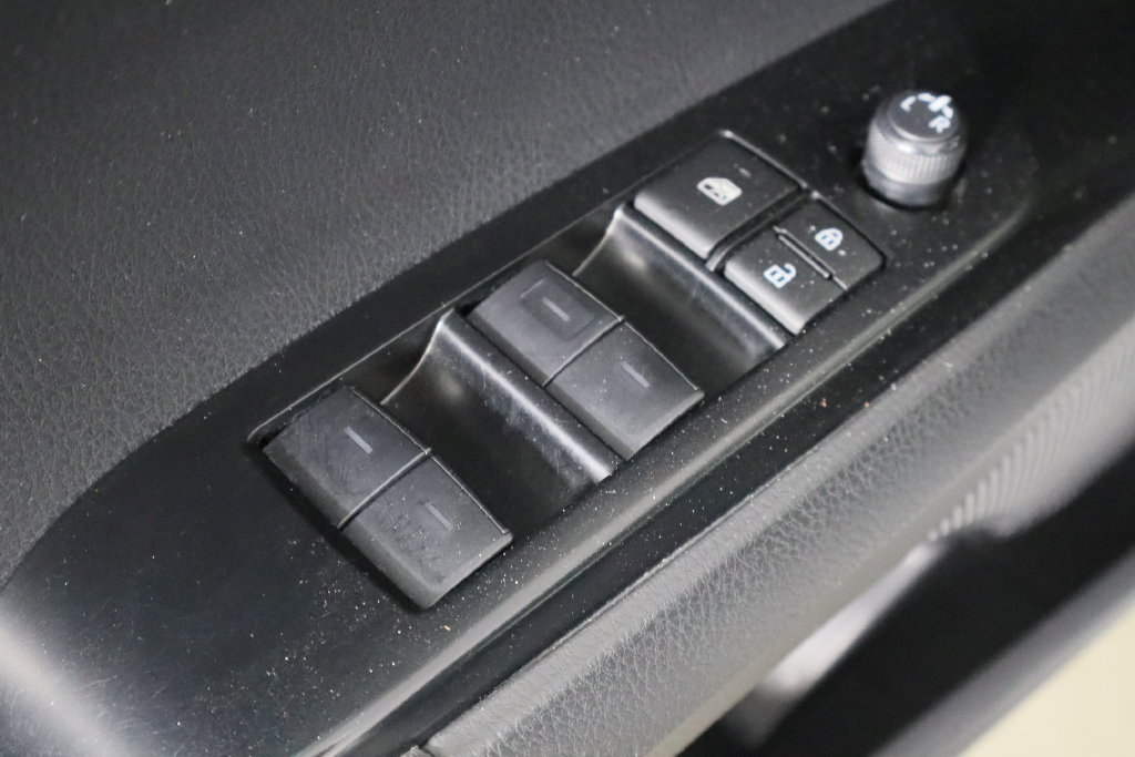 Used 2025 Toyota Camry LE FWD image 19