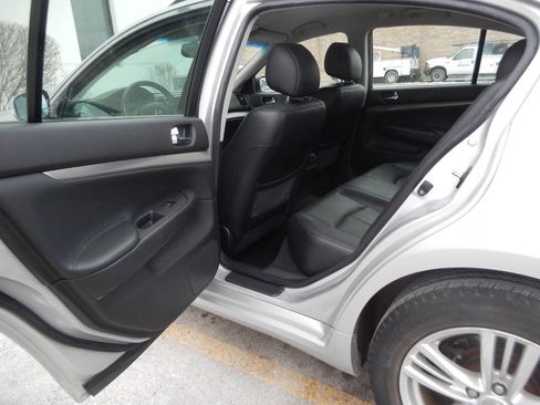 Used 2010 INFINITI G37 x AWD 4dr Sedan image 29