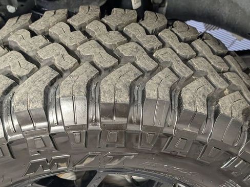 Used 2025 Jeep Wrangler Willys image 9