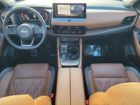 Used 2024 Nissan Rogue Platinum w/ Platinum Premium Package image 10