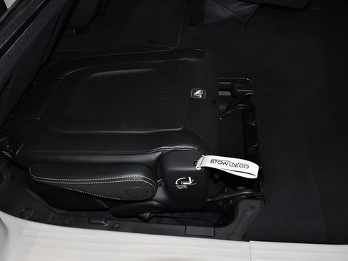 Certified 2024 Chrysler Pacifica Touring-L FWD image 20