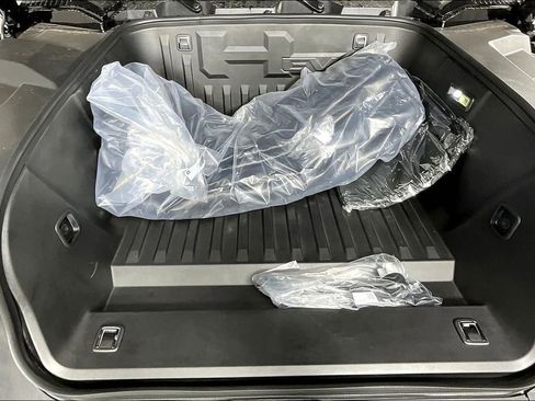 New 2026 GMC Hummer EV SUV AWD/4WD image 2