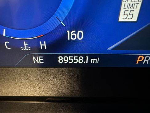 Used 2021 Ford Explorer Platinum w/ Equipment Group 601A AWD/4WD image 27