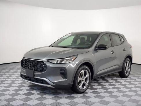 Used 2023 Ford Escape ST-Line AWD/4WD image 12