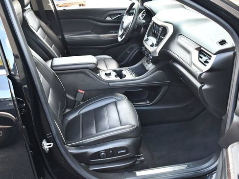 Used 2021 GMC Acadia Denali w/ Denali Technology Package FWD image 46