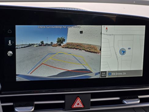 New 2025 Hyundai Elantra SEL image 19