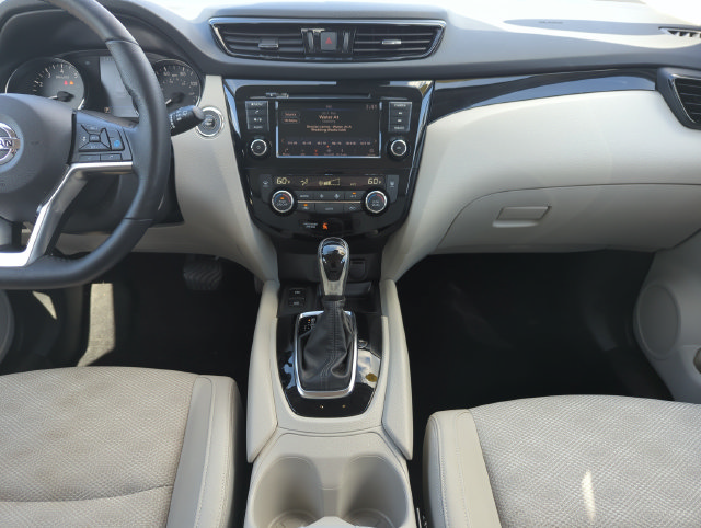 Certified 2022 Nissan Rogue Sport SV w/ Technology Package AWD/4WD image 26