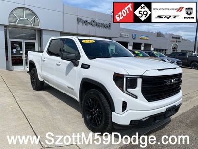 Used 2025 GMC Sierra 1500 Elevation