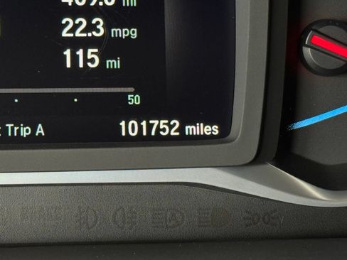 Used 2022 Honda Pilot Touring image 7