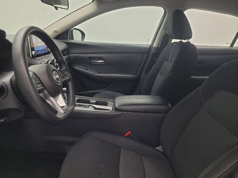 Used 2024 Nissan Sentra SV FWD image 17