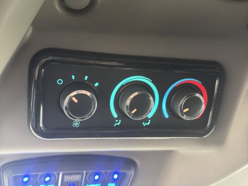 New 2025 Chevrolet Express 2500 image 62