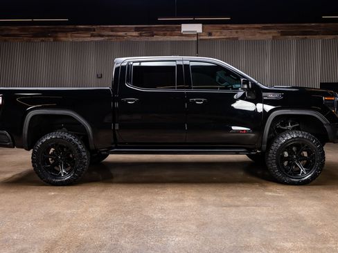 Used 2023 GMC Sierra 1500 AT4X w/ AT4X AEV Edition AWD/4WD image 11